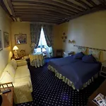 Le Relais Médicis Parigi