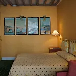 Le Relais Médicis