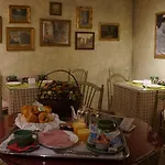 Hotel Le Relais Médicis Parigi