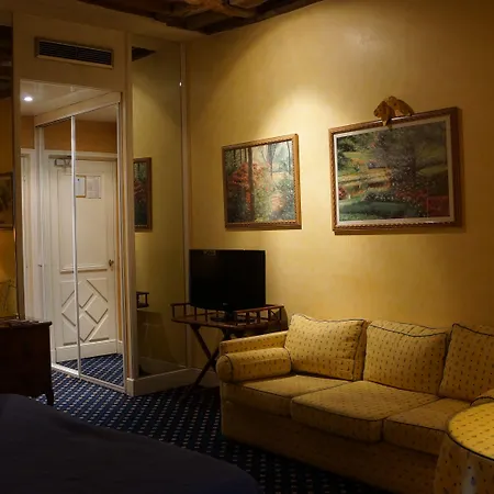 Le Relais Medicis Hotel Paris