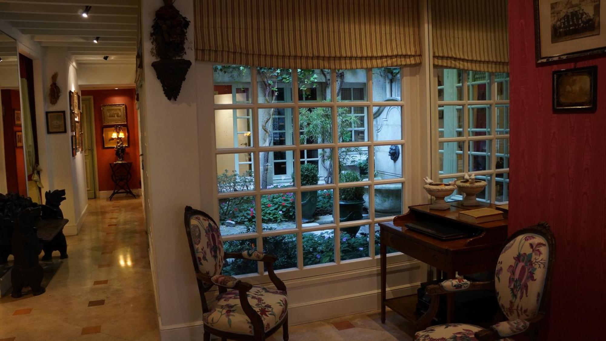 Le Relais Médicis Hotel 4*